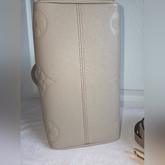 Louis Vuitton Monogram Empreinte Speedy Bandouliere 25 – Turtledove - Picture 10 of 12